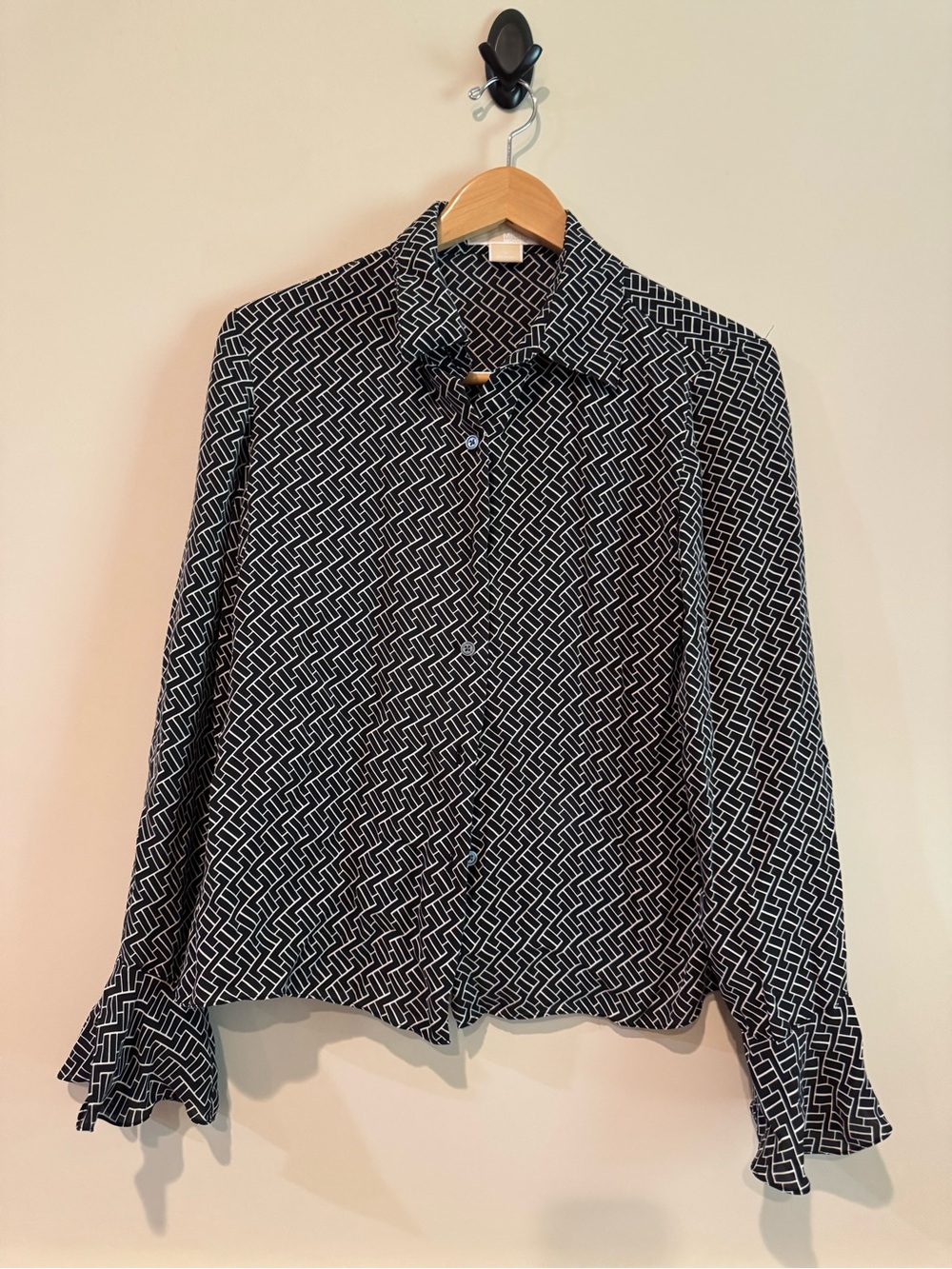 MICHAEL Michael Kors Black and White Geometric Button-Down Blouse